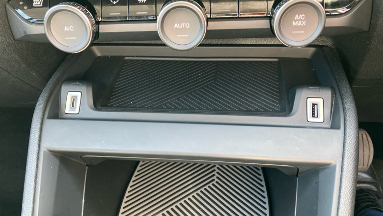 Citroen C4 1.2 PureTech [130] C-Series Edition 5dr Petrol Hatchback